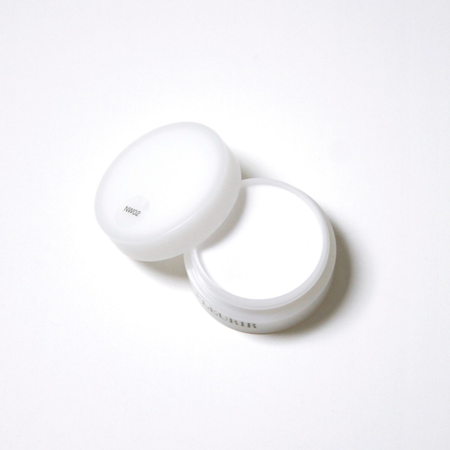 フルーリア カラーパウダー NW02 9.5g