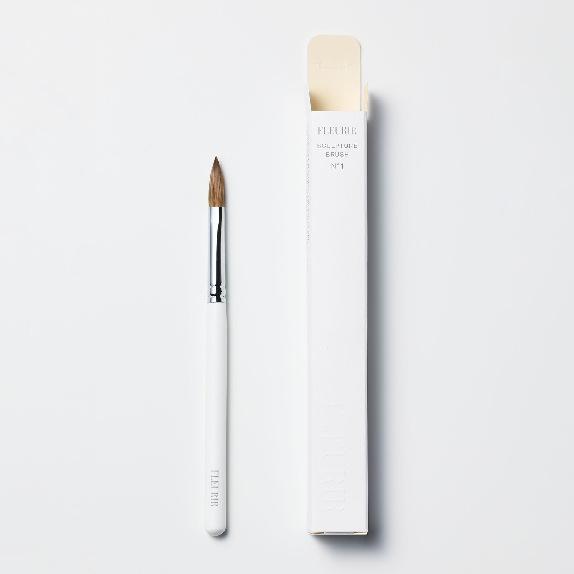 フルーリア スカルプチュアブラシ 1